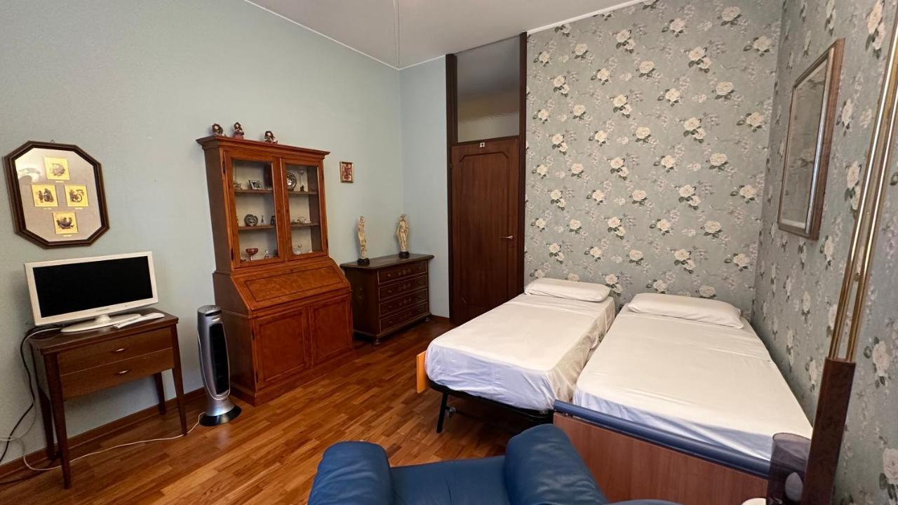 Dehomes - Two Bedrooms, Terrace, Wi-Fi, Tram To Centre & Rho Fiera 米兰 外观 照片